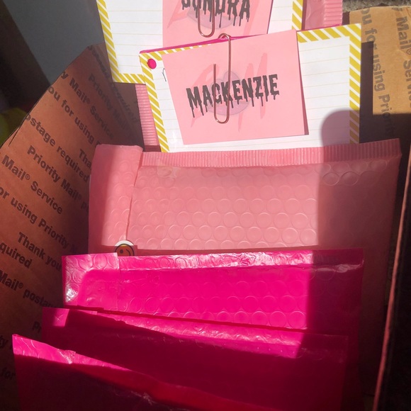 ✨🌙 Yours Truly!🍓👽 - Picture 4 of 10